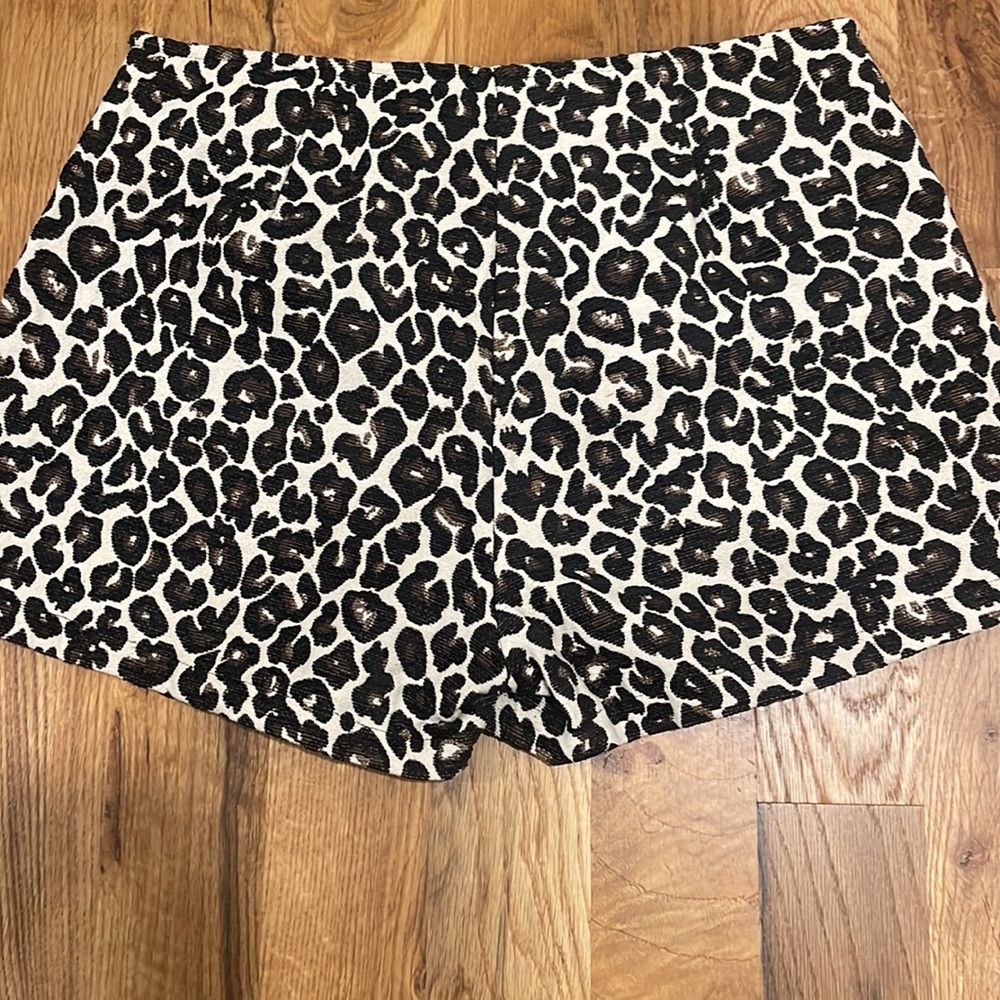 Leopard Skort - Picture 3 of 3